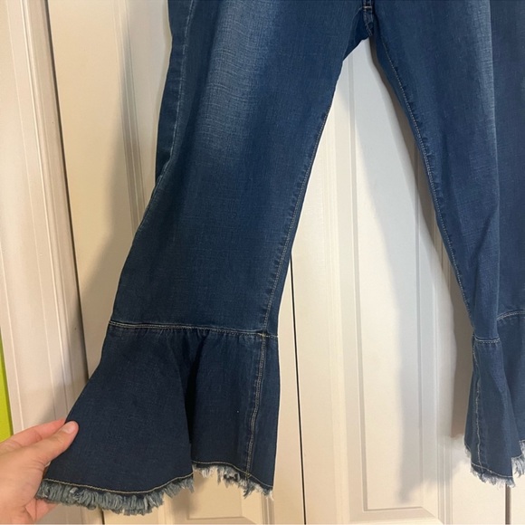 V Cristina crop jeans, size 16 - Picture 3 of 5